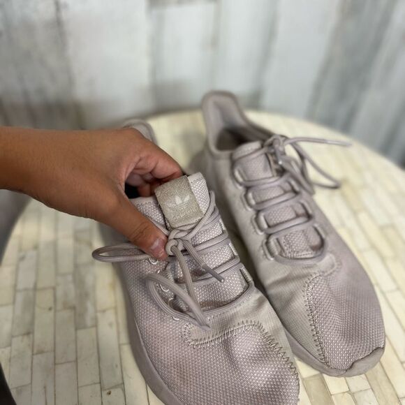 Used Adidas gym shoes - Picture 5 of 7